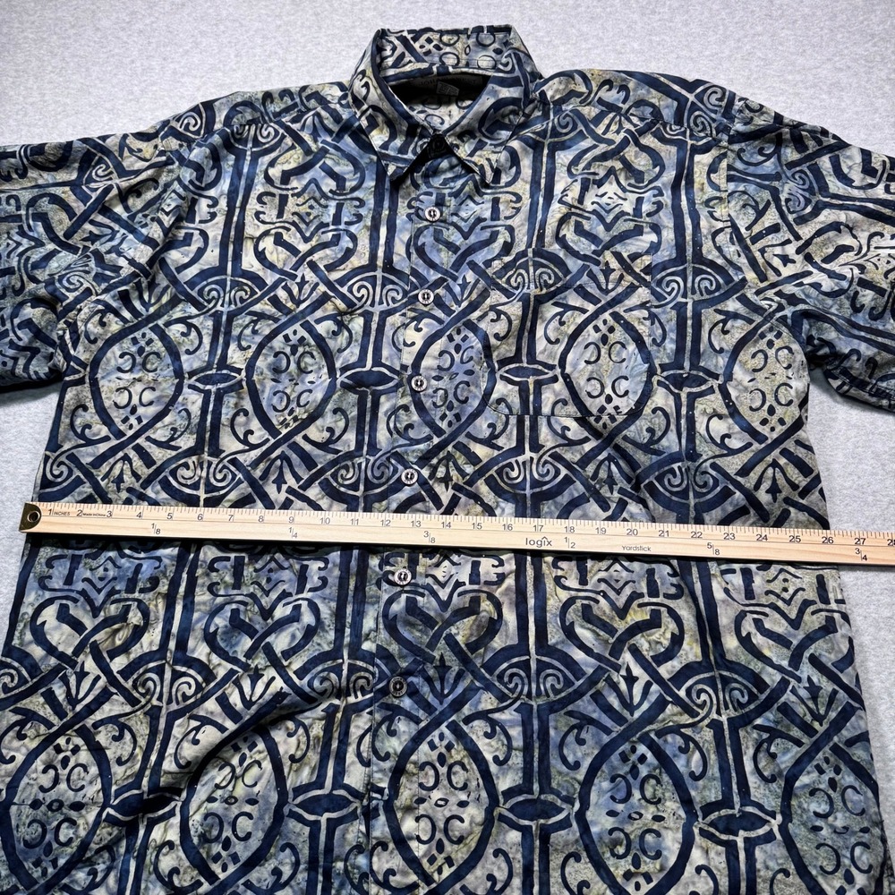 Men's Casual Short-Sleeve Button-Down Shirt in Blue Pattern - Picture 2 of 5